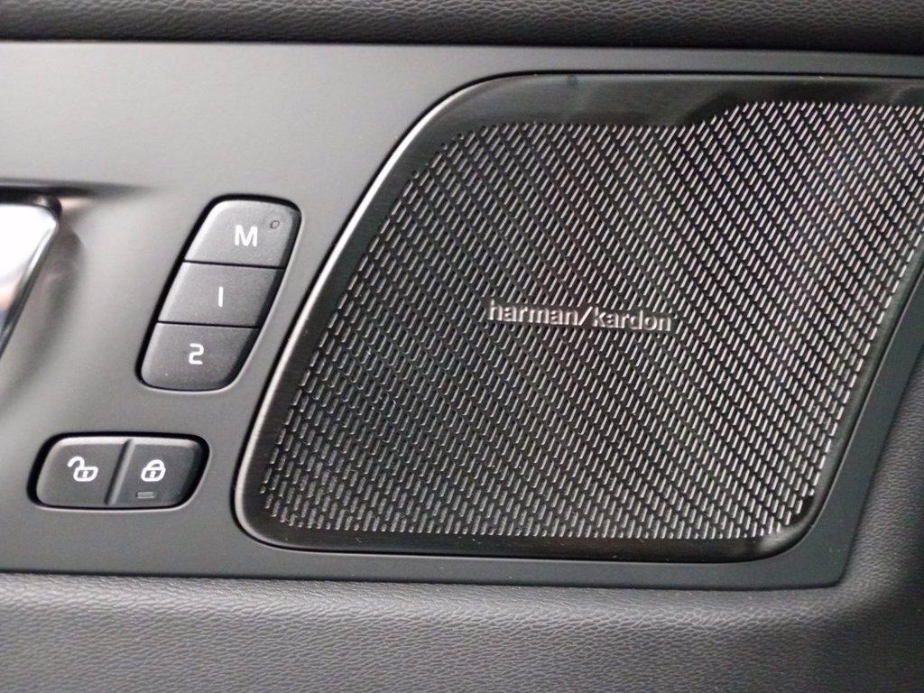 VOLVO XC60 2.0 t6 phev Ultra Black Edition awd auto del 2024