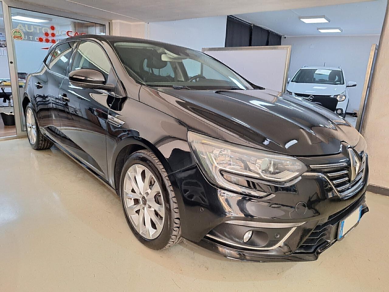 Renault Megane 1.5 dCi 110cv EDC Energy Intens