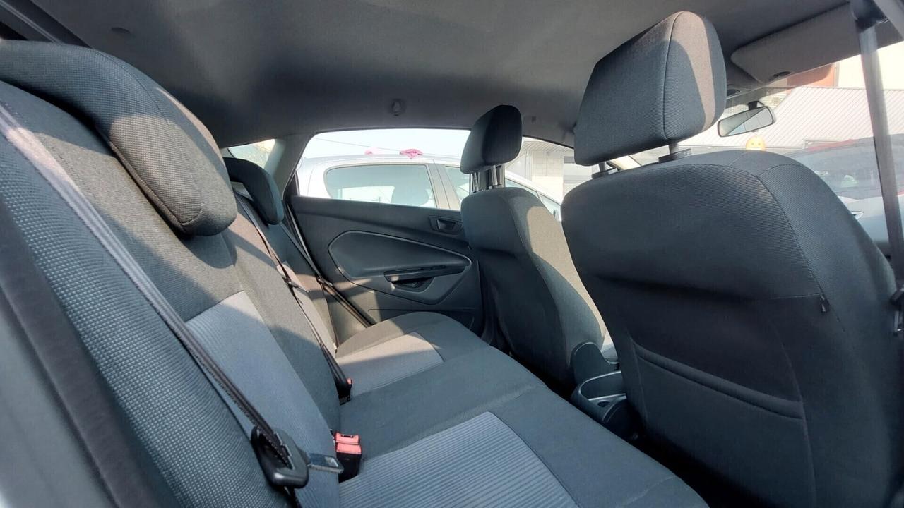 Ford Fiesta 1.2 benzina Neopatentati