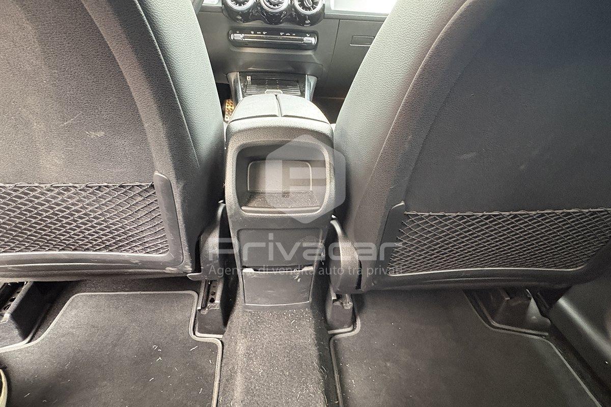 MERCEDES GLB 200 d Automatic 4Matic AMG Line Premium