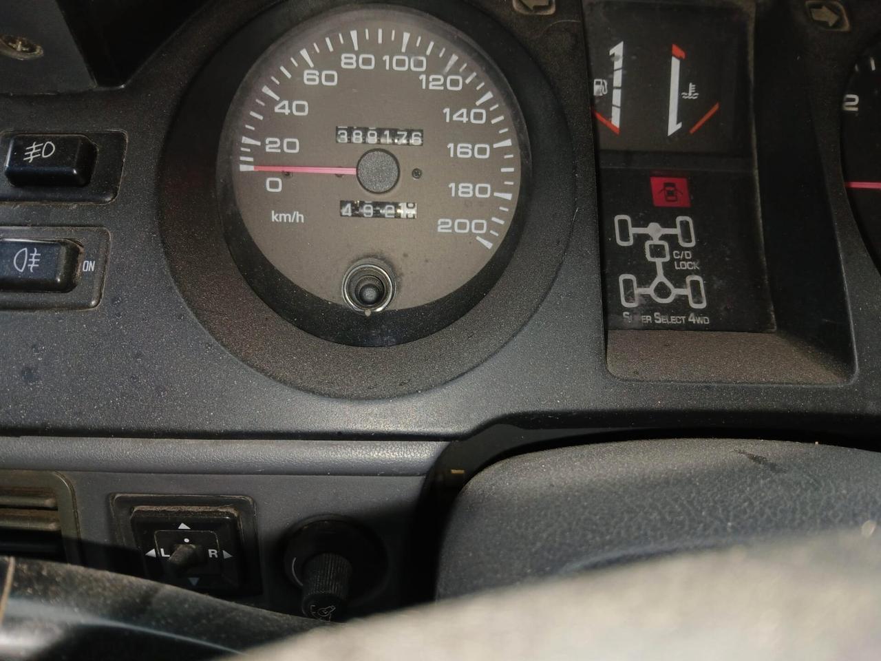 Mitsubishi Pajero 2.8 TDI Metal-top LUX
