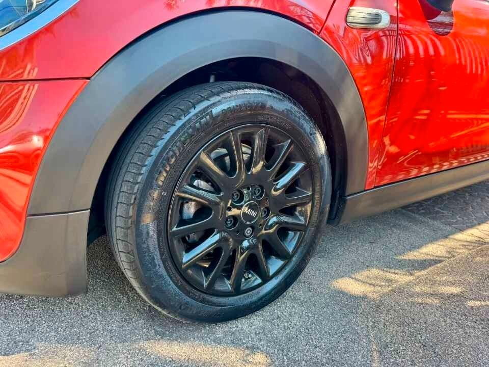 Mini Cooper One 1.5 D Hype 95 CV
