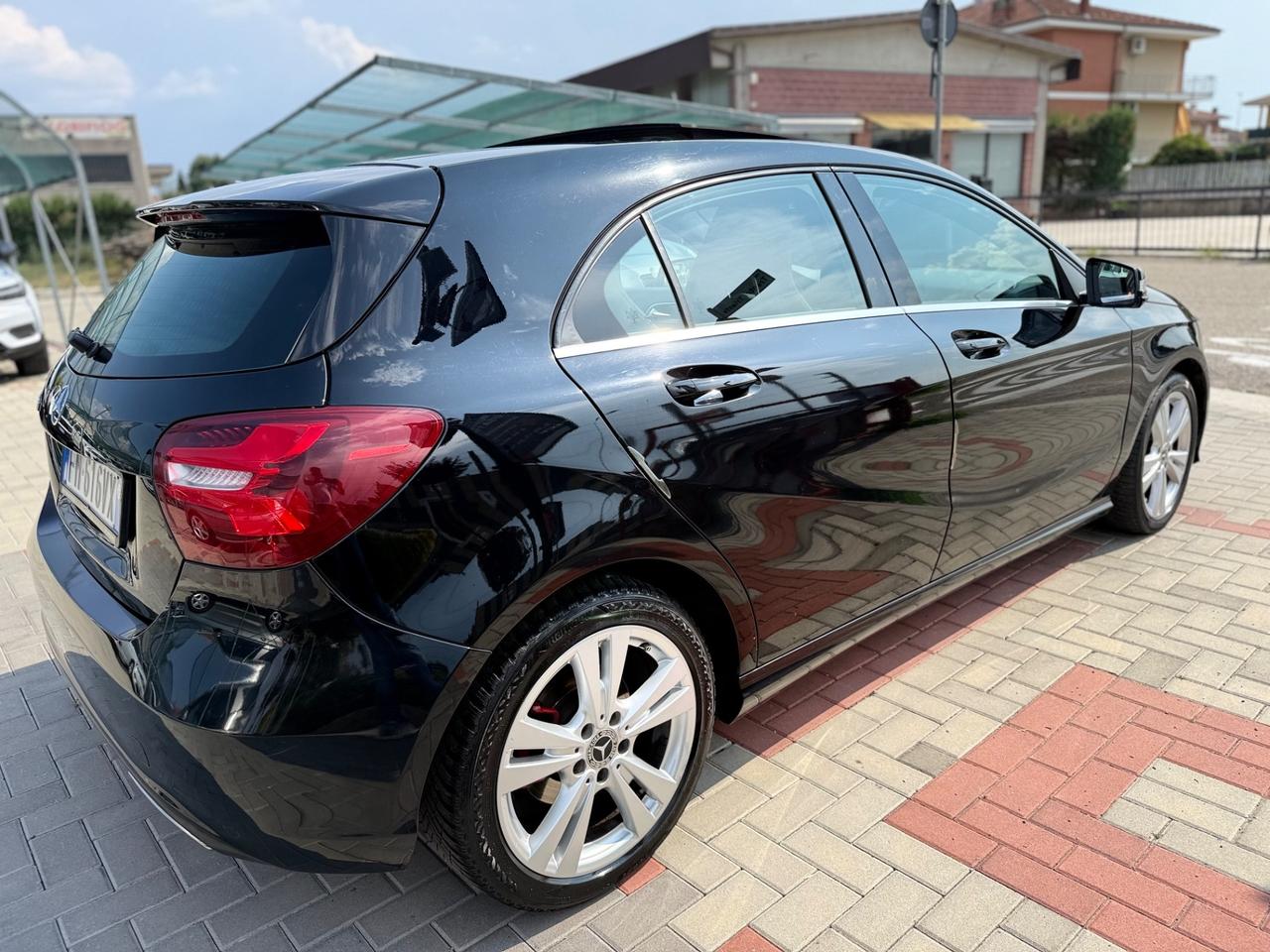 Mercedes-benz A 200 d Automatic Sport TETTO APRIBILE