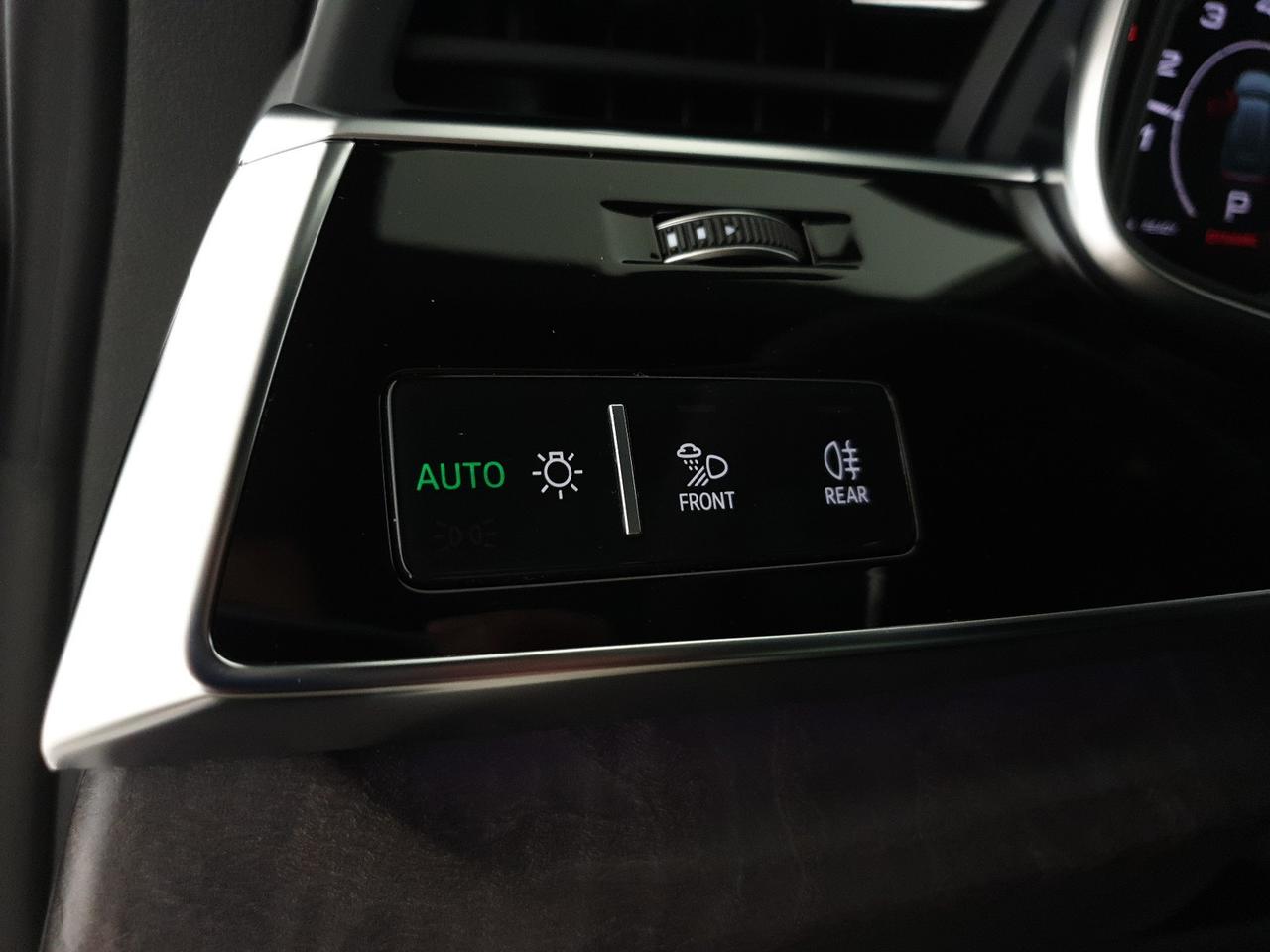 4.0TFSI 600CV quattro tiptronic