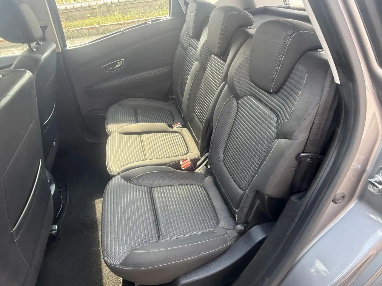 Renault Scenic Scénic dCi 8V 110 CV EDC Energy Intens