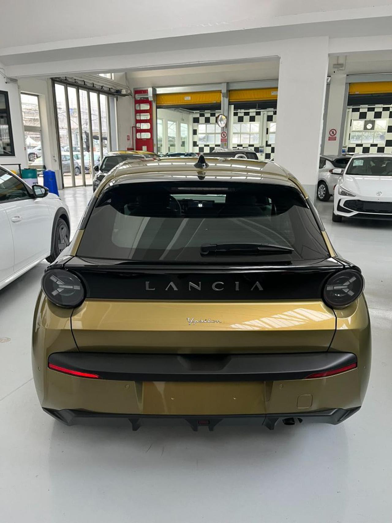 LANCIA Ypsilon 4ª serie Ypsilon Hybrid e-DCT