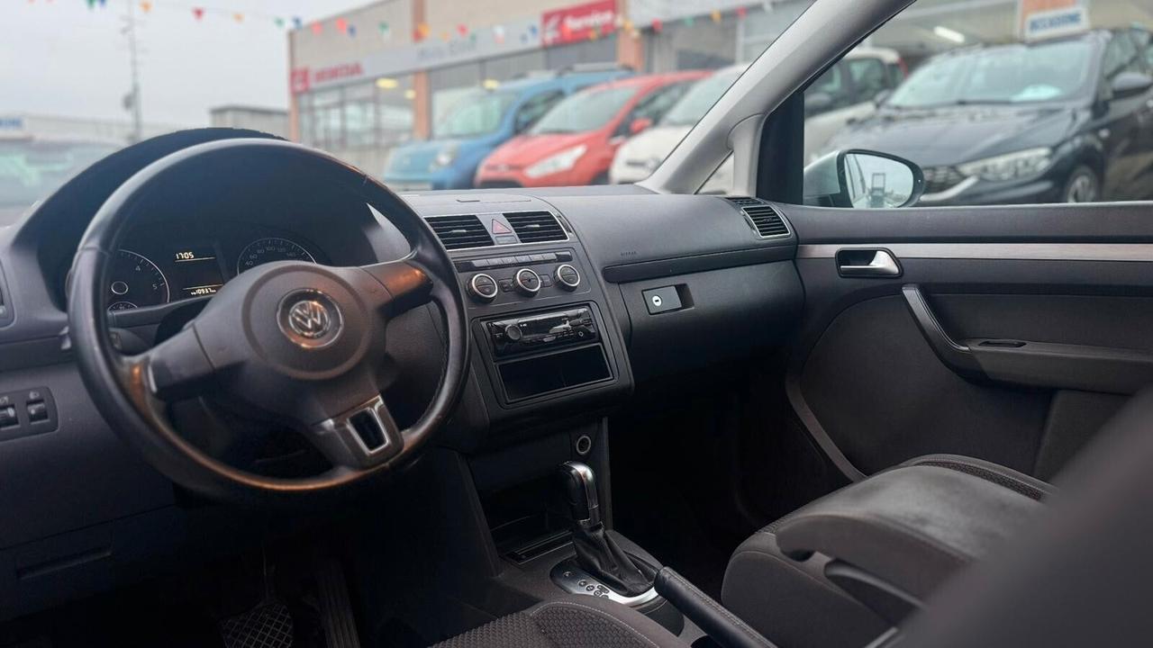 VW TOURAN 1.6 DIESEL 7 POSTI AUTOMATICO NEOP.