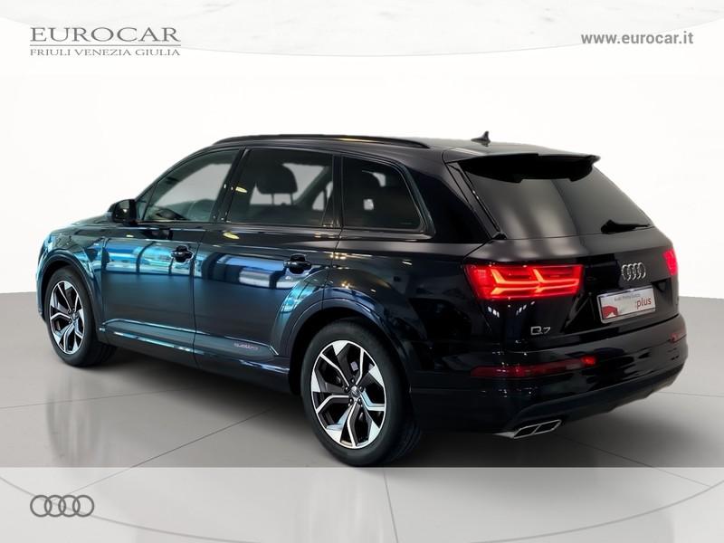 Audi Q7 3.0 tdi business plus quattro tiptronic