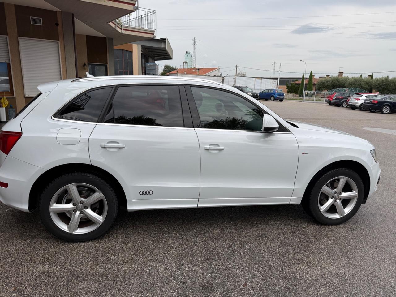 Audi Q5 2.0 TDI 170 CV quattro