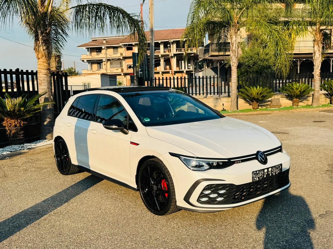 Volkswagen Golf GTI 2.0 TSI DSG