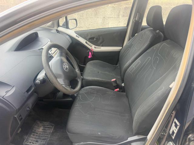 TOYOTA Yaris 1.0 5p Now BENZINA/GPL senza nessun lavoro da fare