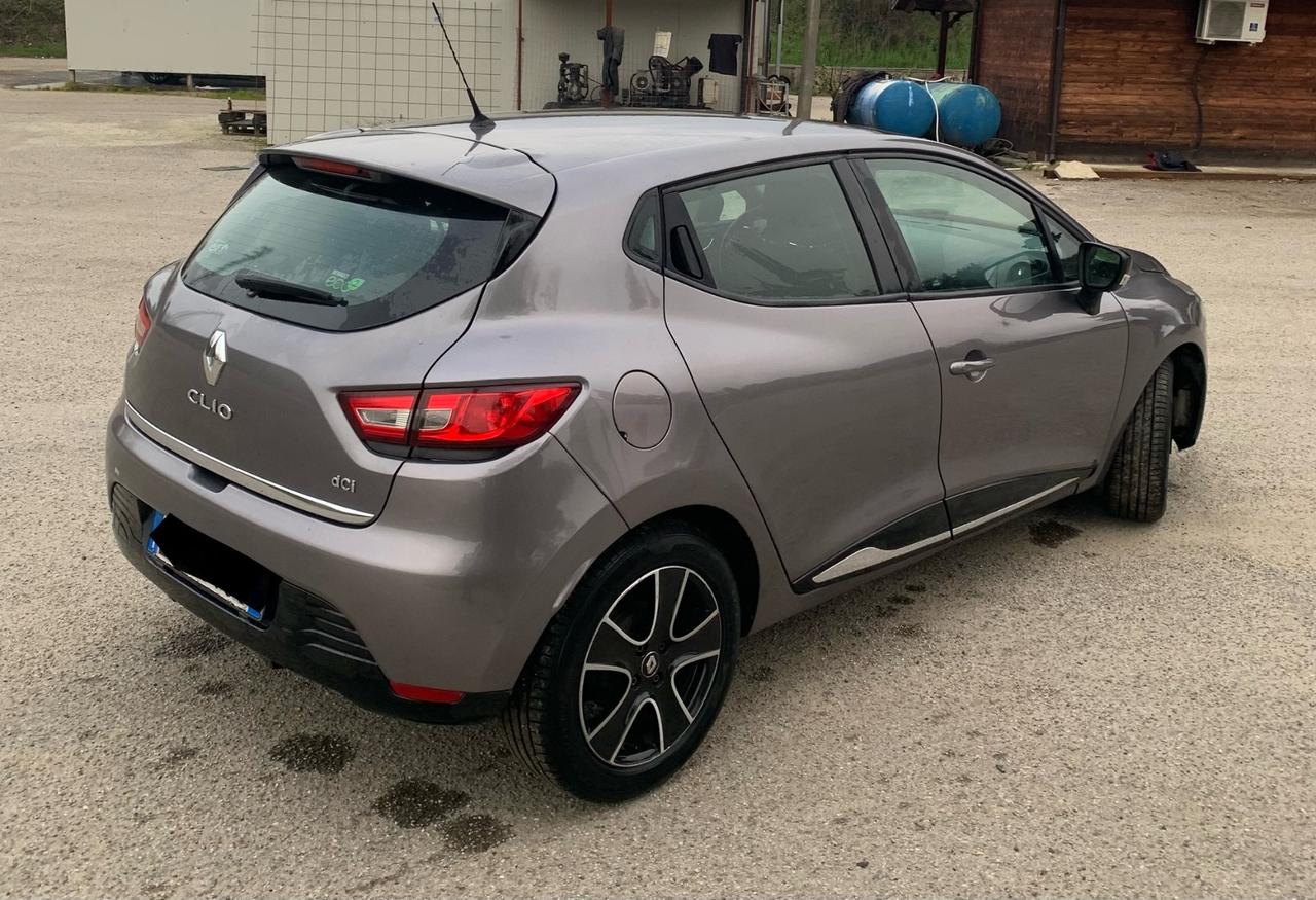 Renault Clio 1.5 dCi 8V 75CV 5 porte Costume National