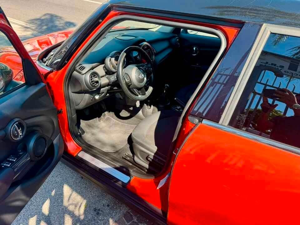 Mini Cooper One 1.5 D Hype 95 CV