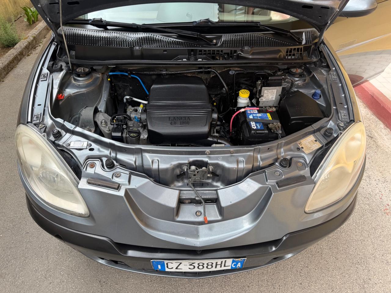 Lancia Ypsilon 1.2 Argento