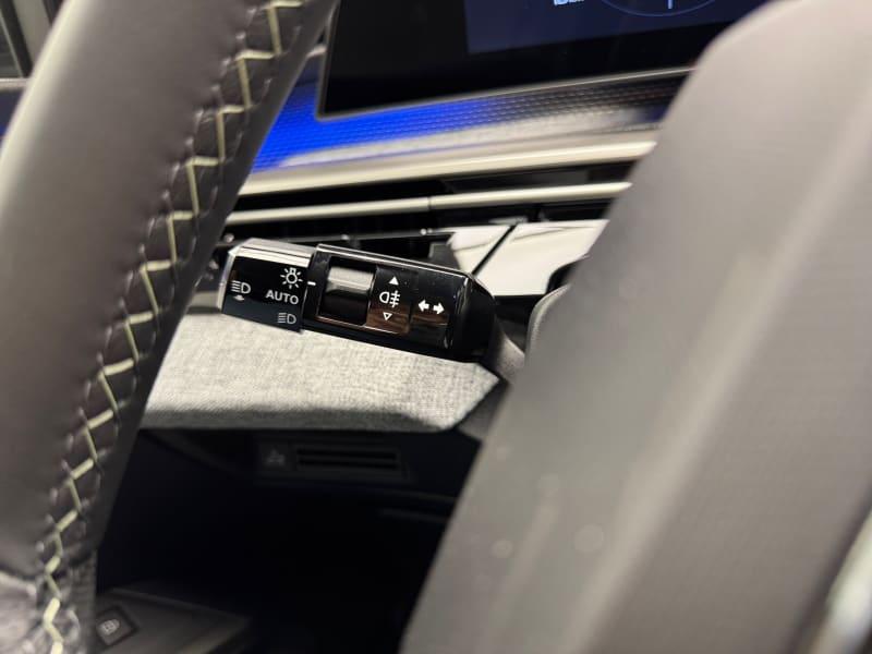 PEUGEOT 5008 HYBRID 136 E-DCS6 GT