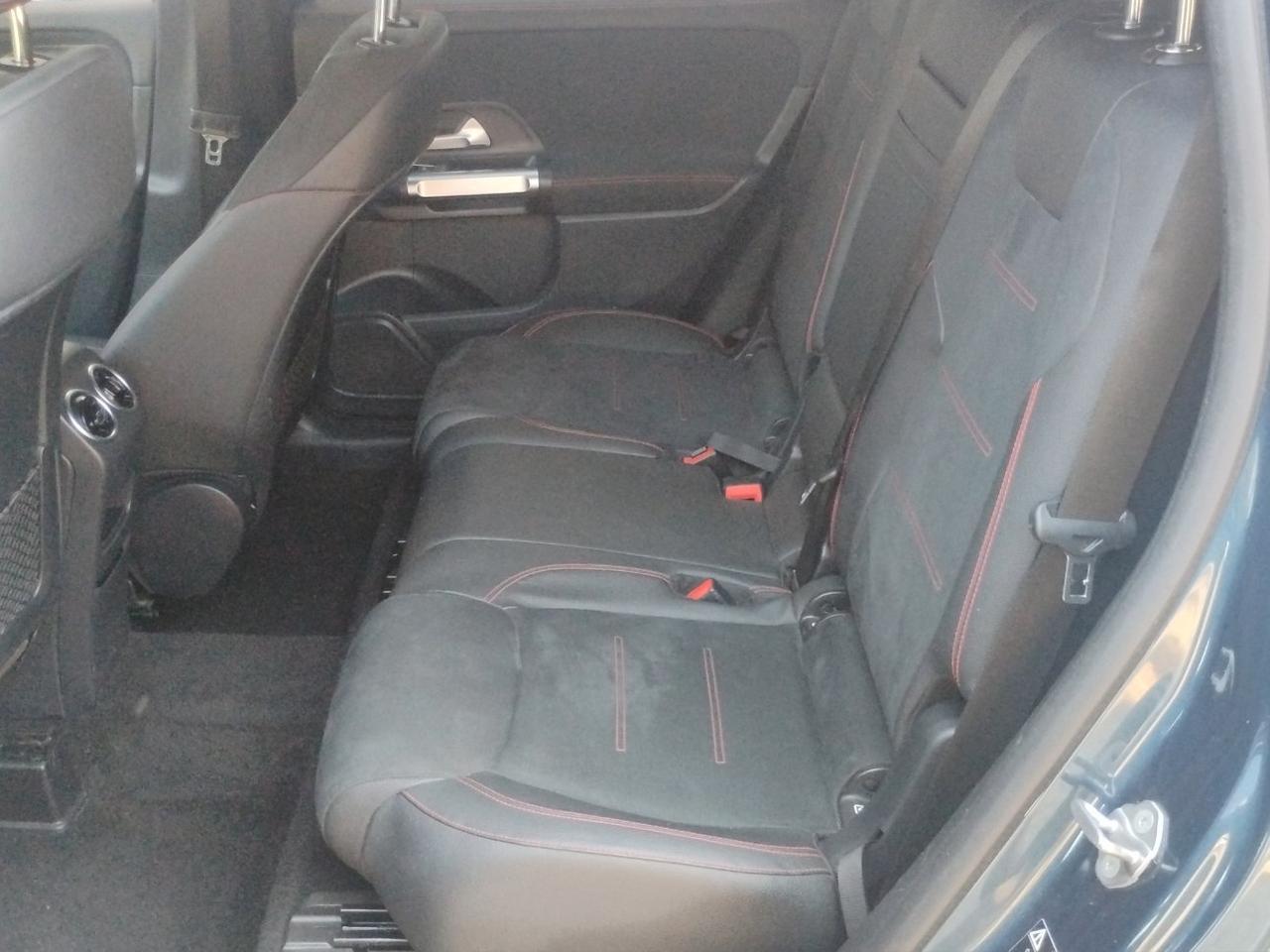 Mercedes GLB 200 d Premium 4MATIC..AMG.TELECAMERA.NAVI