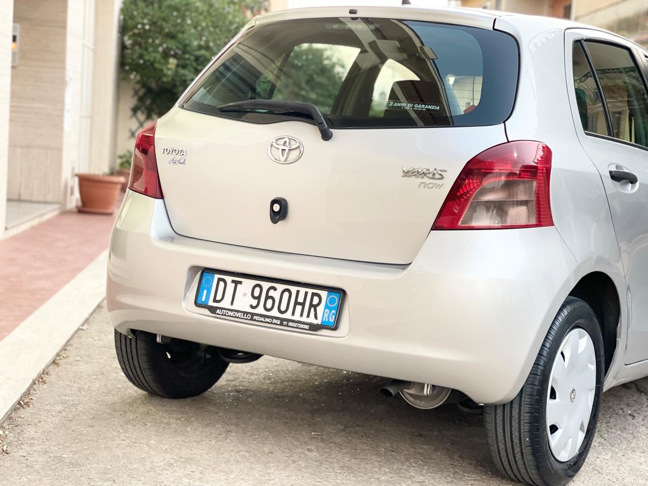 Toyota Yaris 1.0 5 porte Now
