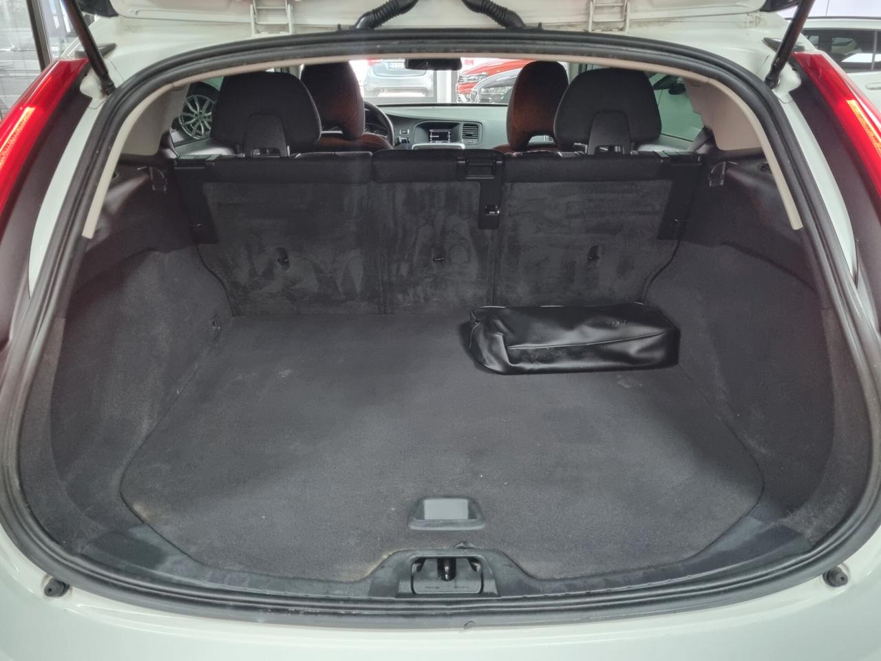 VOLVO V60 2.0 DIESEL D2 KINETIC N1 AUTOCARRO