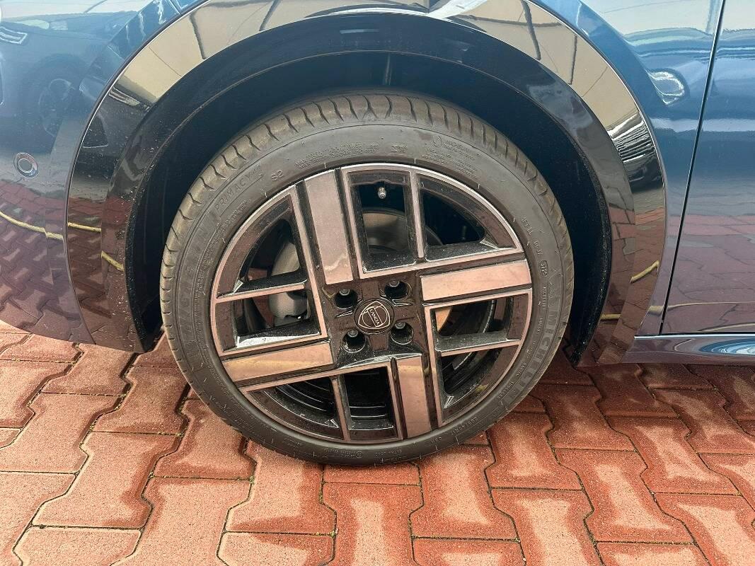 Lancia Ypsilon 1.2 mhev LX 110cv e-dct