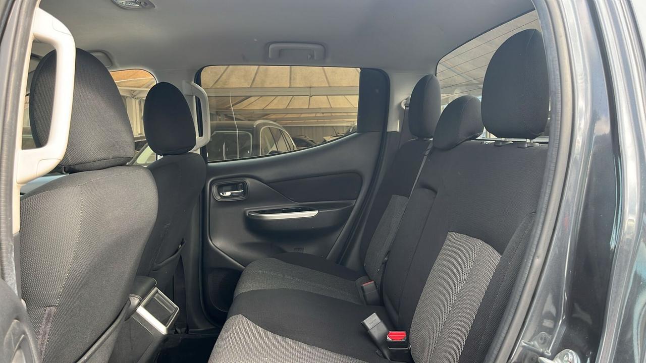 PROMO BLACK FRIDAY Mitsubishi L200 2.3 D Double Cab 4x4 Super Select Intense aut.