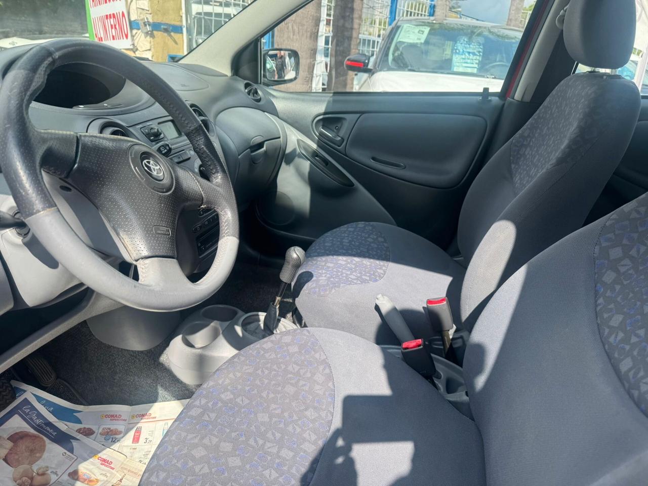 Toyota Yaris 1.3i 16V cat 5 porte Luna