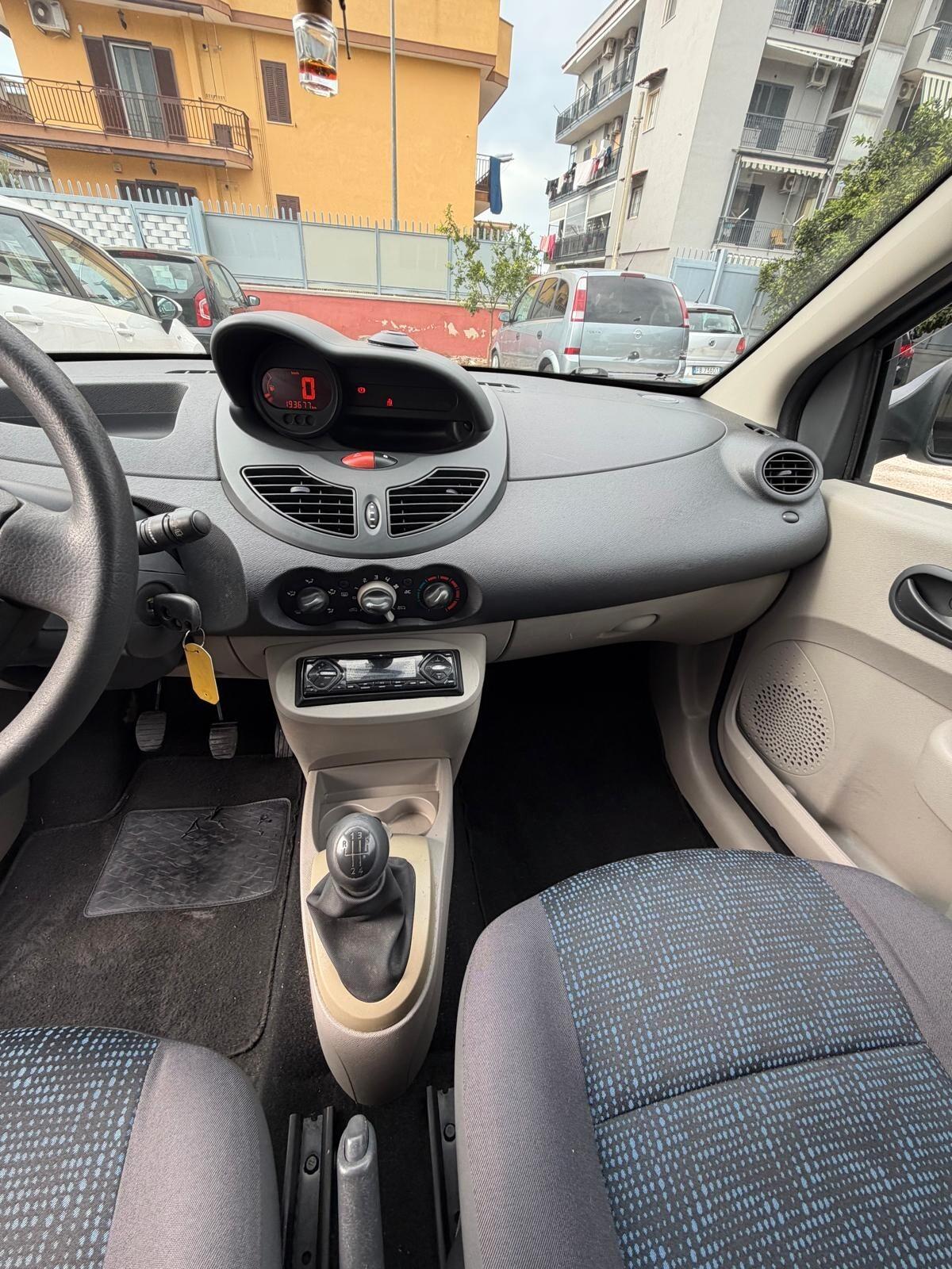 Renault Twingo 1.2 8V