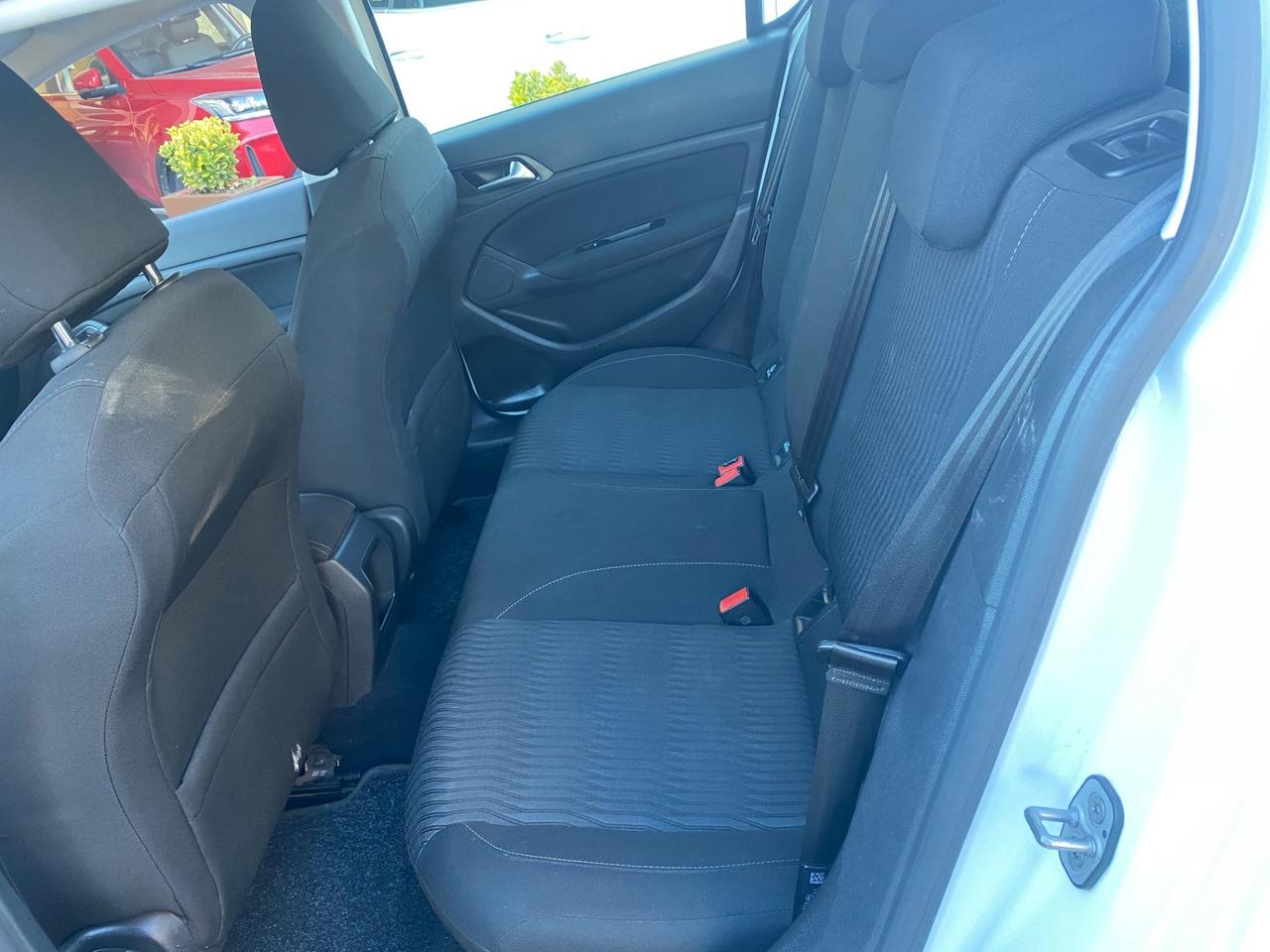 Peugeot 308 1.6 HDi 92 CV Access