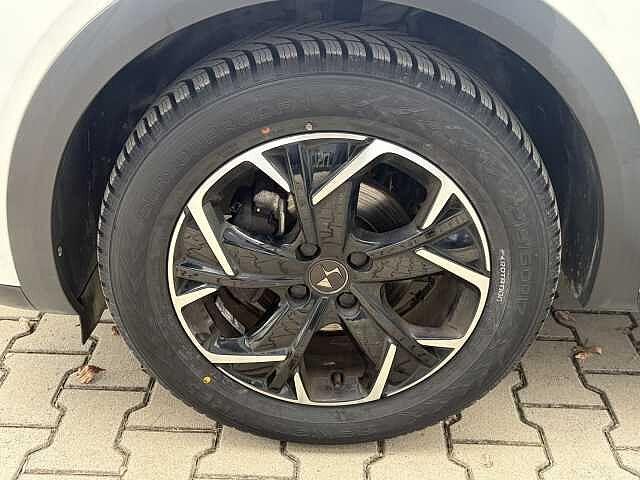 DS DS 3 Crossback DS 3 Crossback PureTech 100 Performance Line