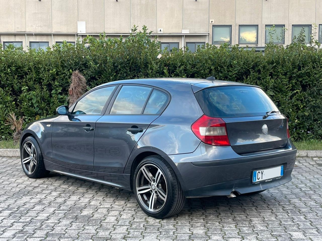 Bmw 118d cat 5 porte Cerchi MSport