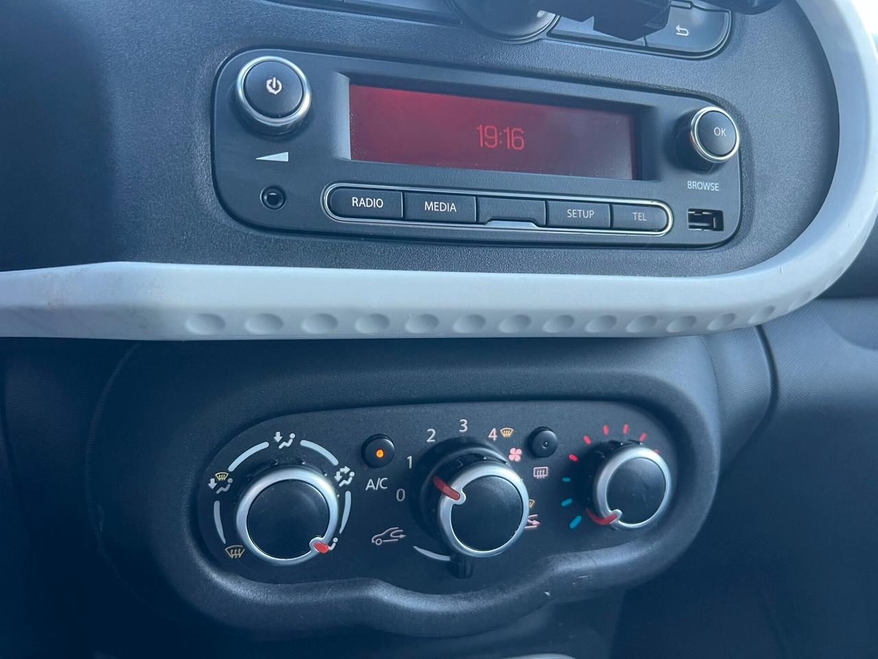 Renault Twingo SCe Duel