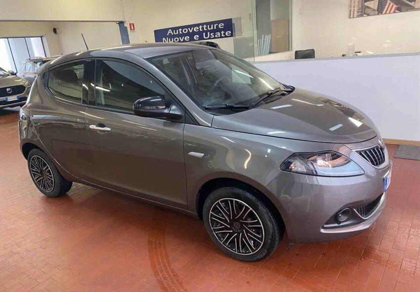 Lancia Ypsilon 1.0 FireFly 5 porte Hybryd Gold NO VINCOLI FINANZIARI