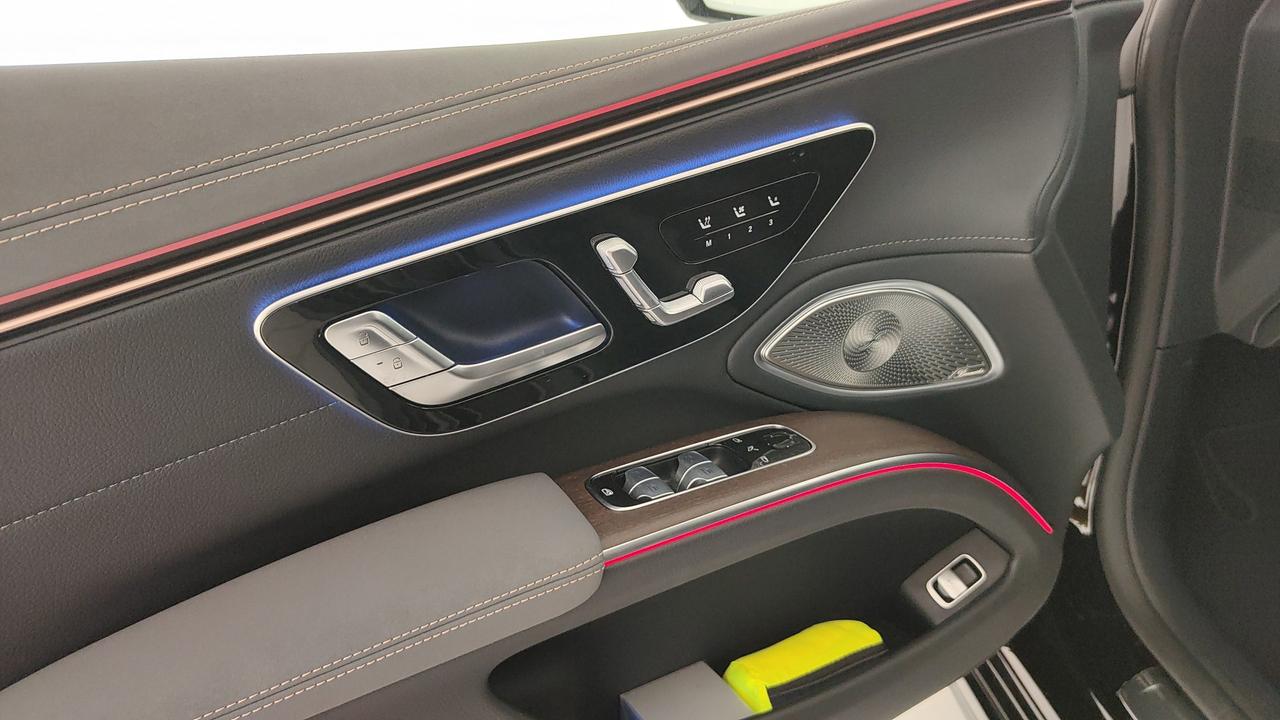 Mercedes-Benz EQS 450 4MATIC