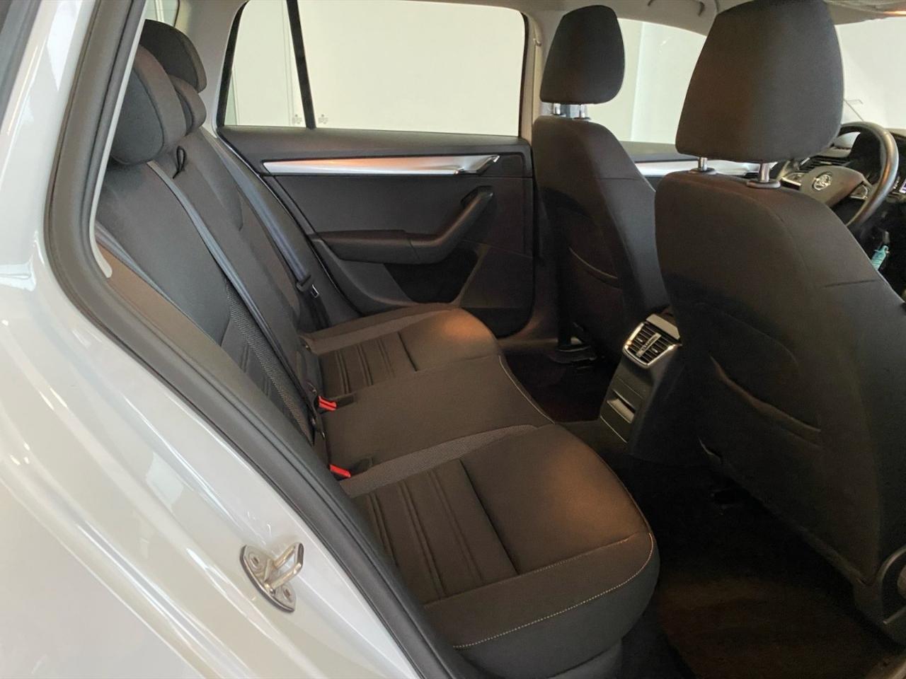 Skoda Octavia 2.0 tdi cr 4x4 dsg wagon executive