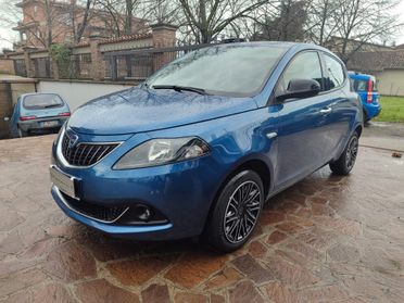 Lancia Ypsilon 1.0 FireFly 5 porte S&S Hybryd Gold