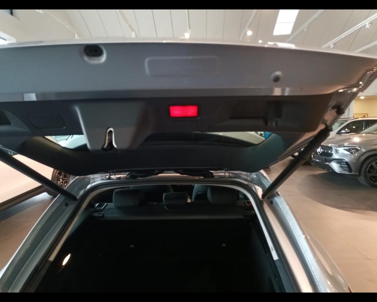 Mercedes-Benz CLA Sh.Brake - X118 2023 - CLA Shooting Brake 180 d Advanced auto