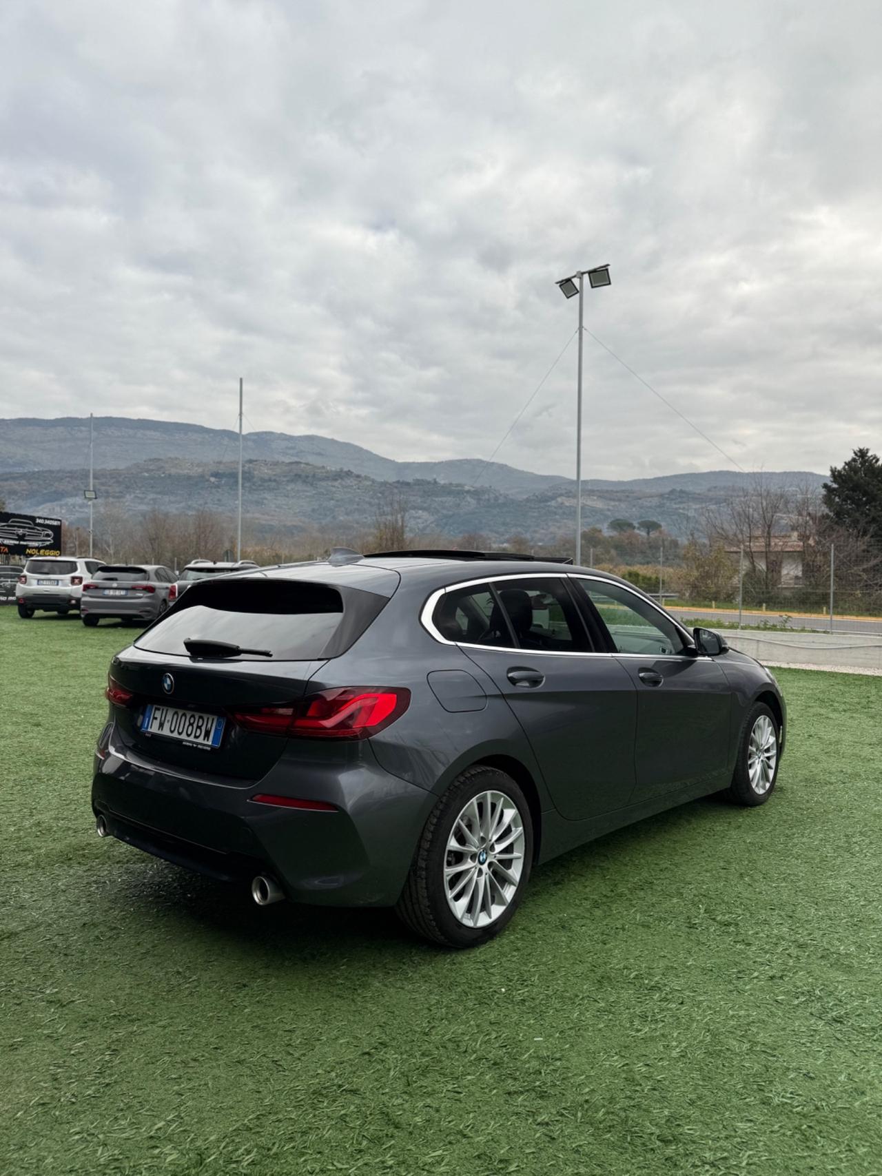 Bmw 118 118d 5p. Msport TETTO APRIBILE