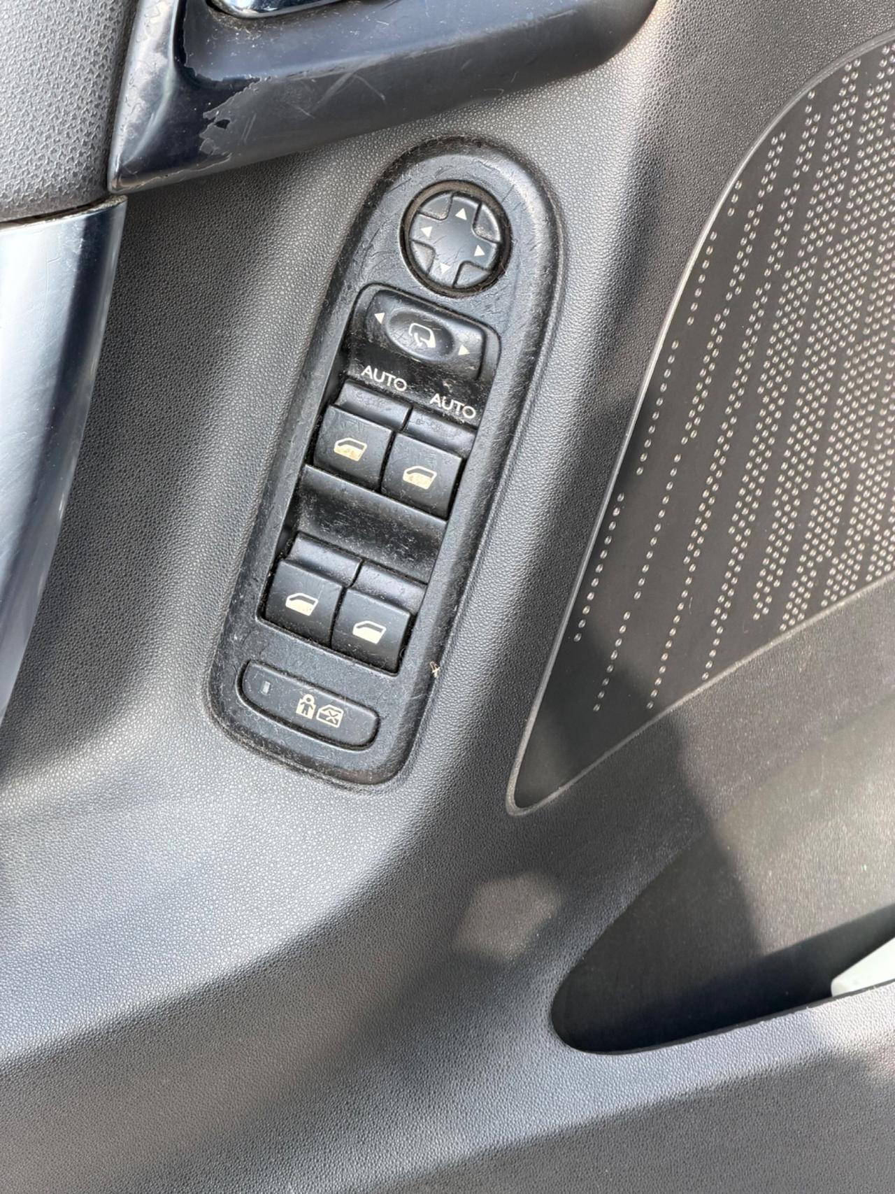 Citroen C3 1.4- GPL- Tagliandata-Neopatentati- GARANZIA 12mesi