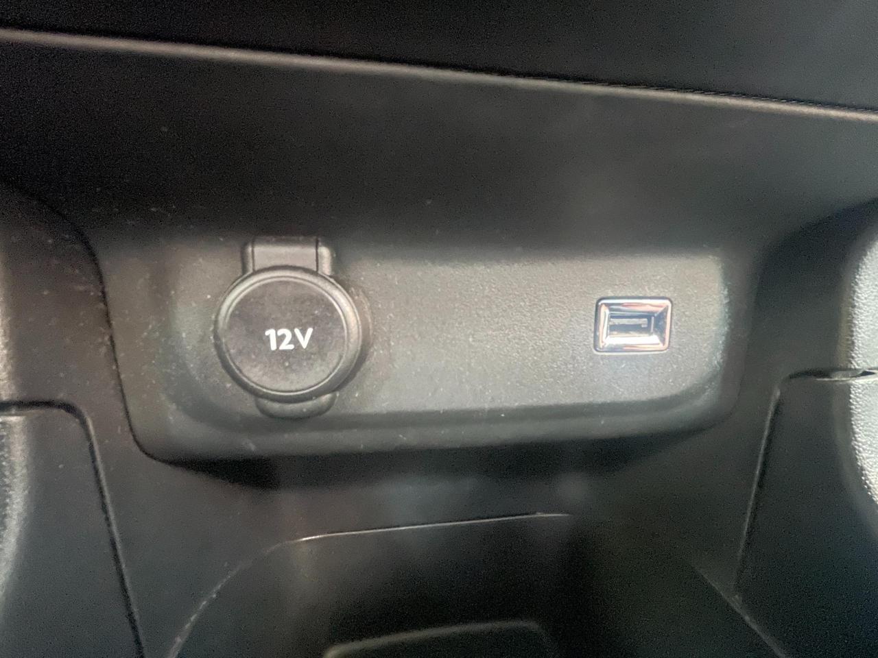 Citroen C3 1.2 puretech Shine s&s 83cv neopatentati my18