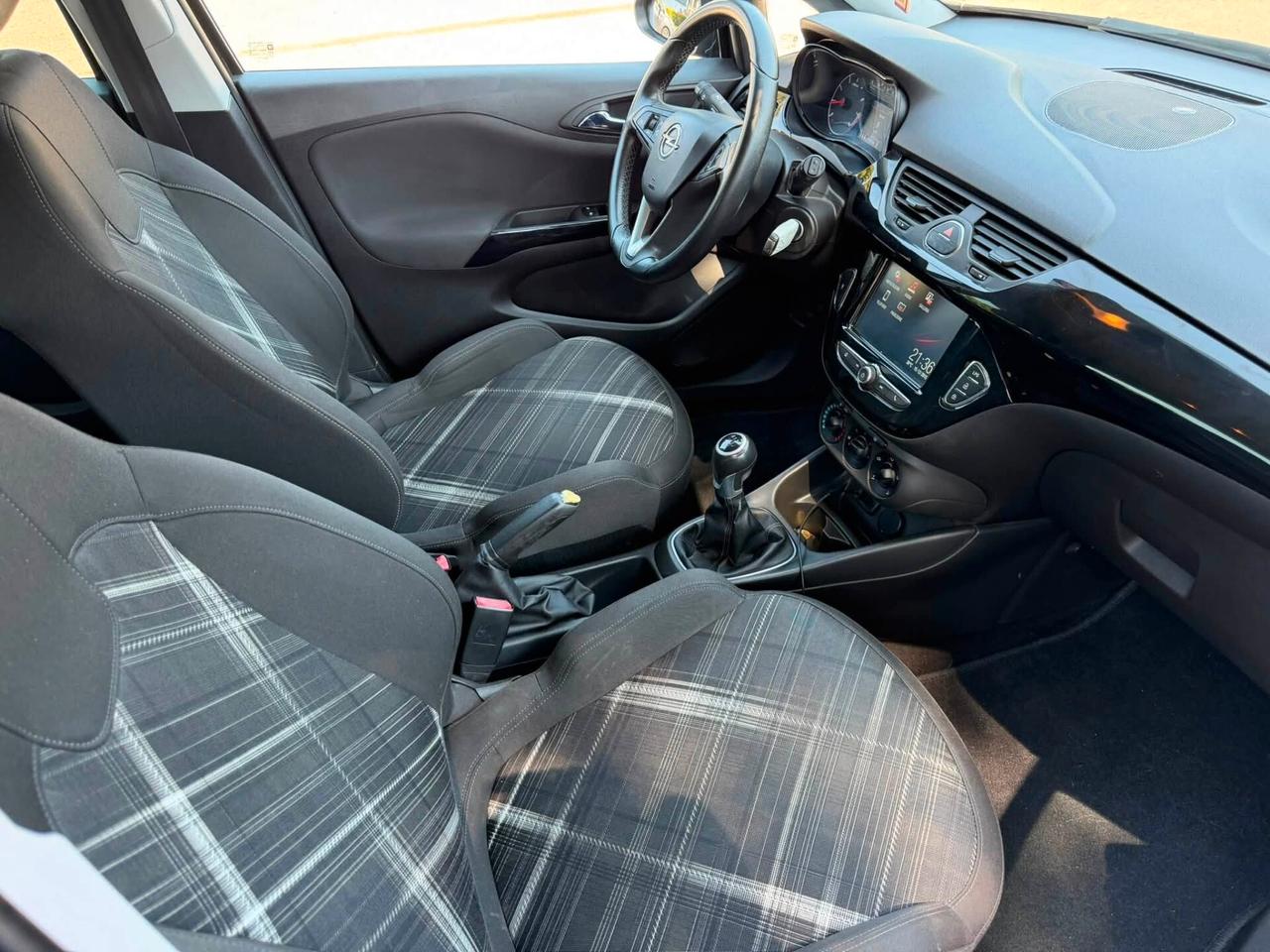 Opel Corsa 1.4 90CV GPL Tech 5 porte Cosmo