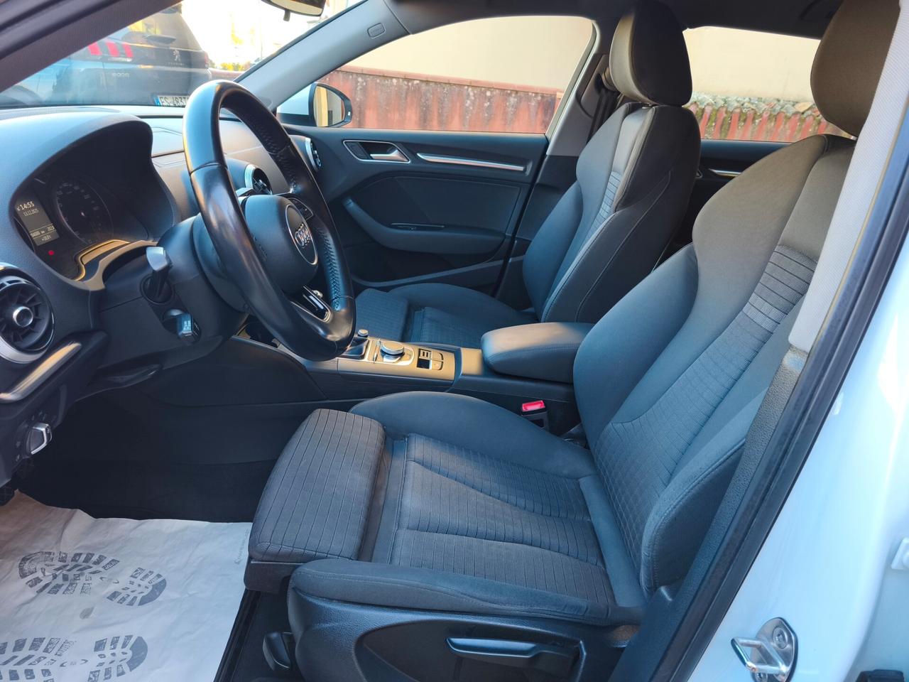 Audi A3 SPB 1.6 TDI Sport COMPRESO PASSAGGIO