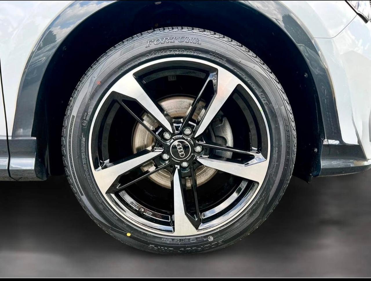 Audi Q3 35 TDI S tronic line edition