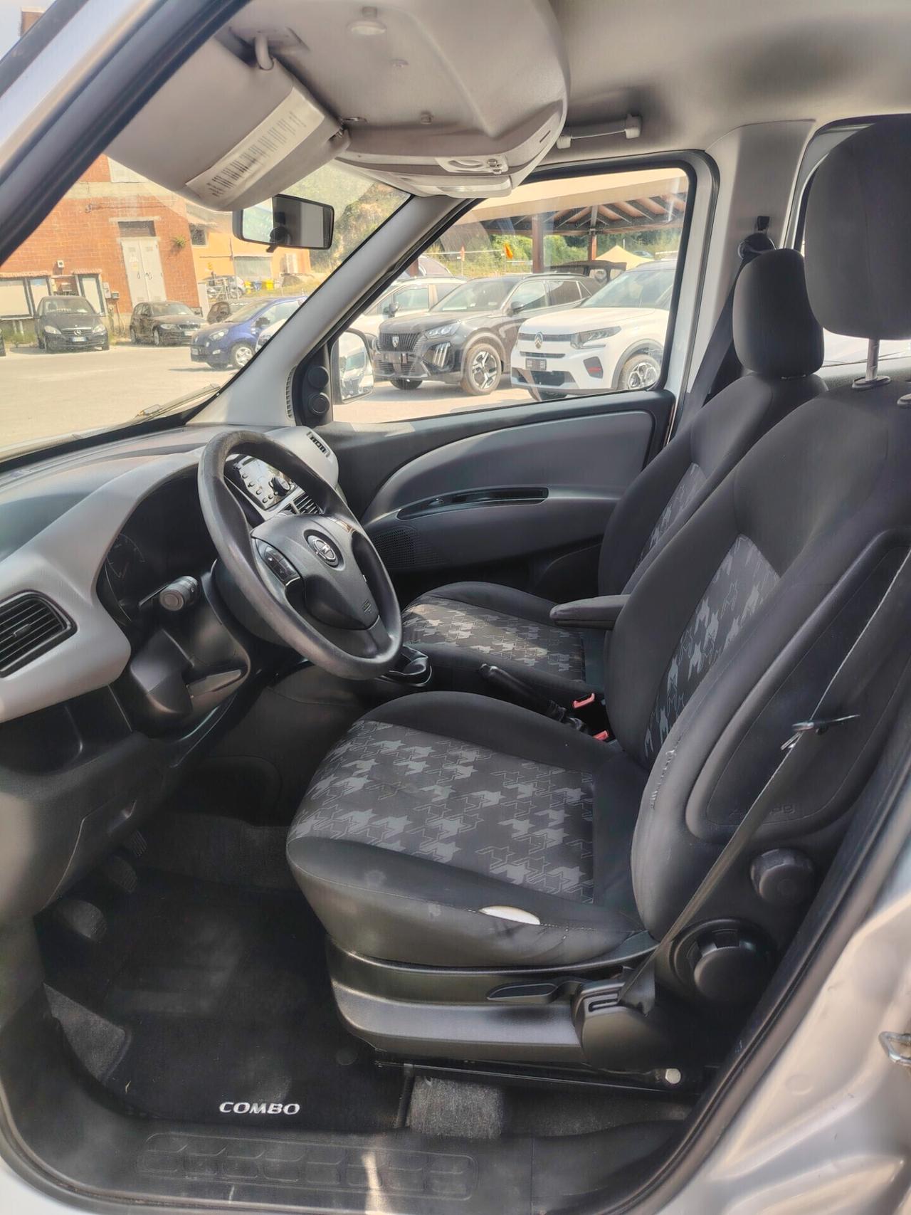 Opel Combo 1.4 Turbo EcoM 120CV PC-TN Cosmo - METANO