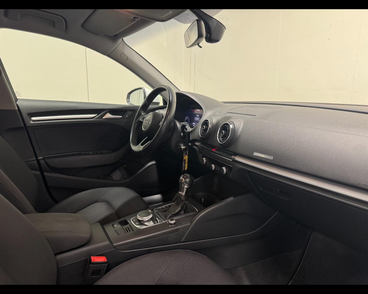AUDI A3 SPORTBACK 35 TDI S-TRONIC ADMIRED