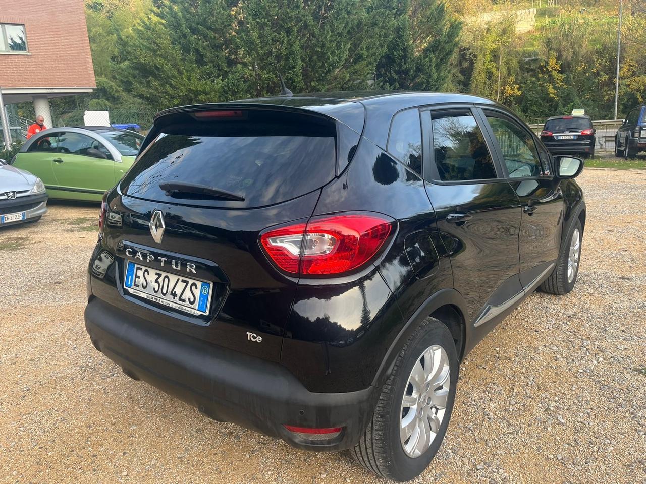 Renault Captur 0.9 Benzina - Neopatentati