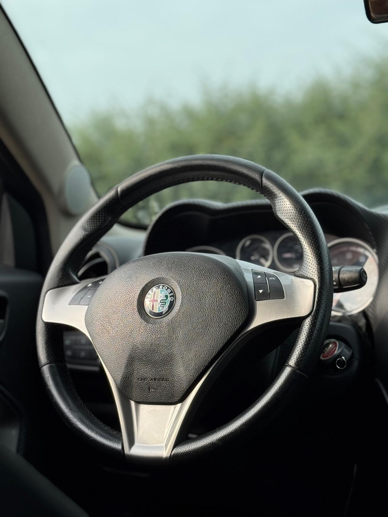 Alfa Romeo MiTo 1.4 T 120 CV Distinctive Sport Pack