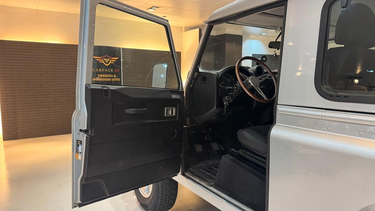 LAND ROVER DEFENDER 2.4D 122CV - 2010