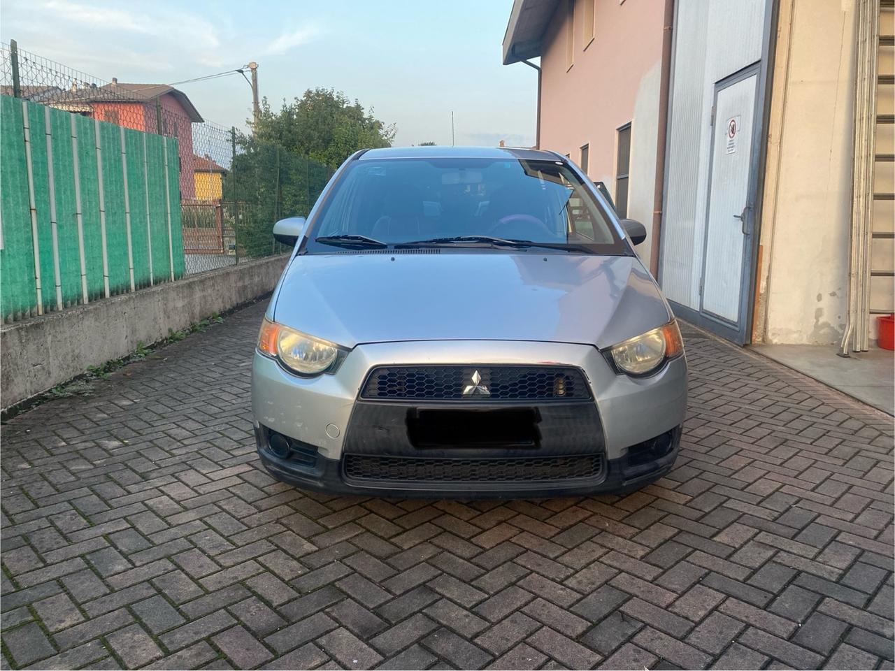 Mitsubishi Colt 1.1 12V 5p. Inform