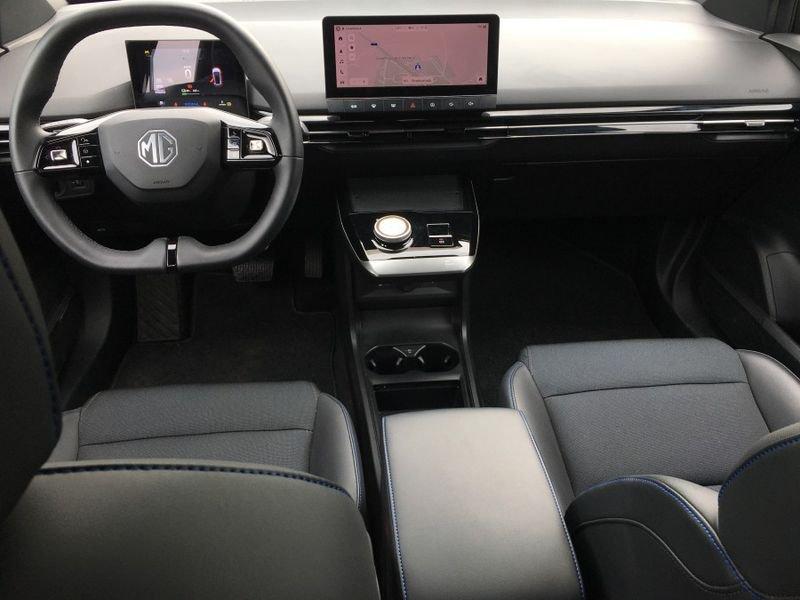 MG MG4 Luxury 64 KWh PREZZO SENZA VINCOLI - PARI AL NUOVO