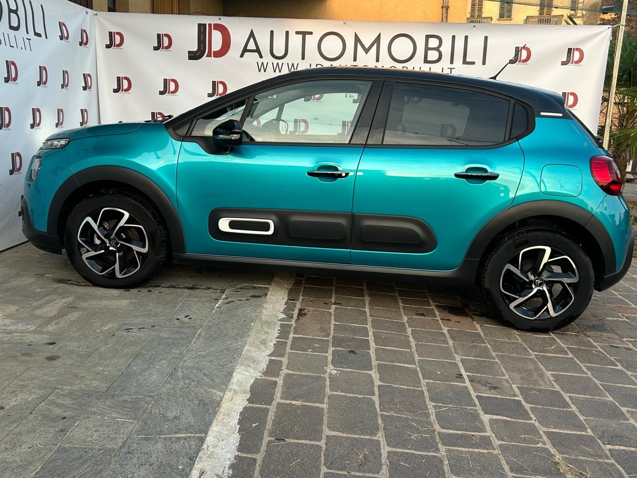 Citroen C3 Shine 1.2 benzina 83 cv