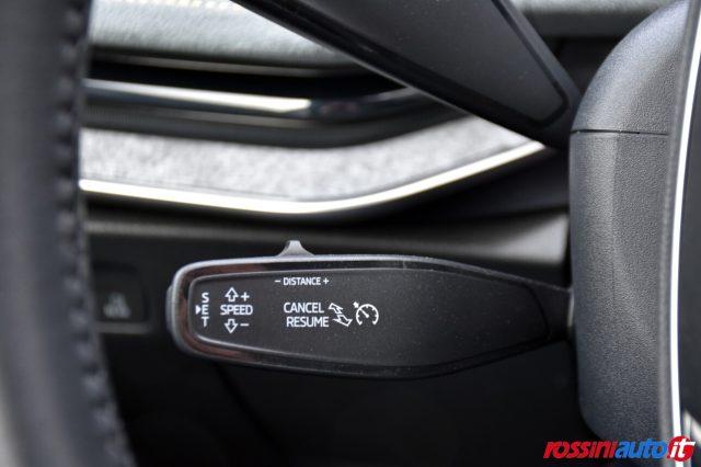 SKODA Superb 2.0 TDI 150 CV DSG STYLE + R18 + ALCANTARA LOUNGE